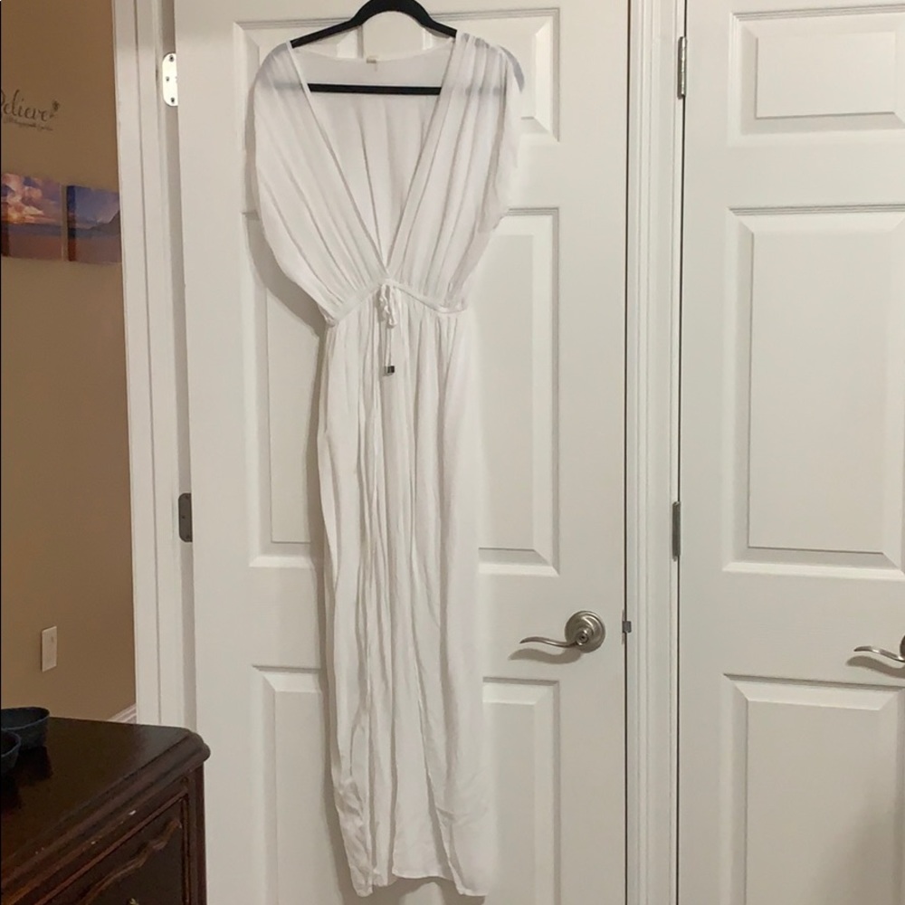 White light weight Bathsuit cover up